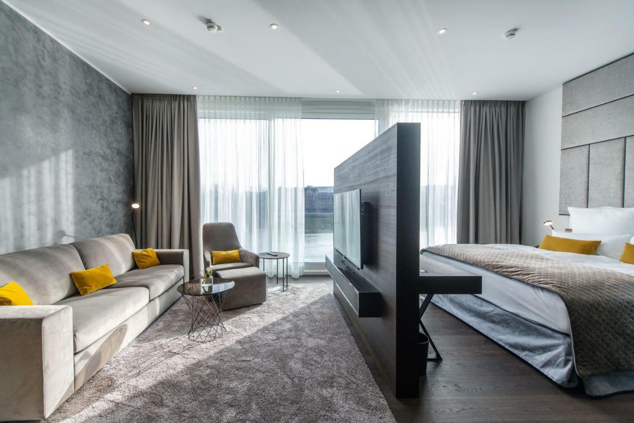 Hotel Faehrhaus Koblenz Exteriér fotografie A suite at the hotel