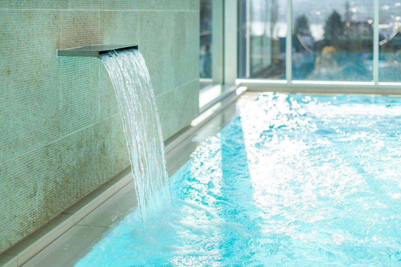 Hotel Faehrhaus Koblenz Exteriér fotografie A water cascade